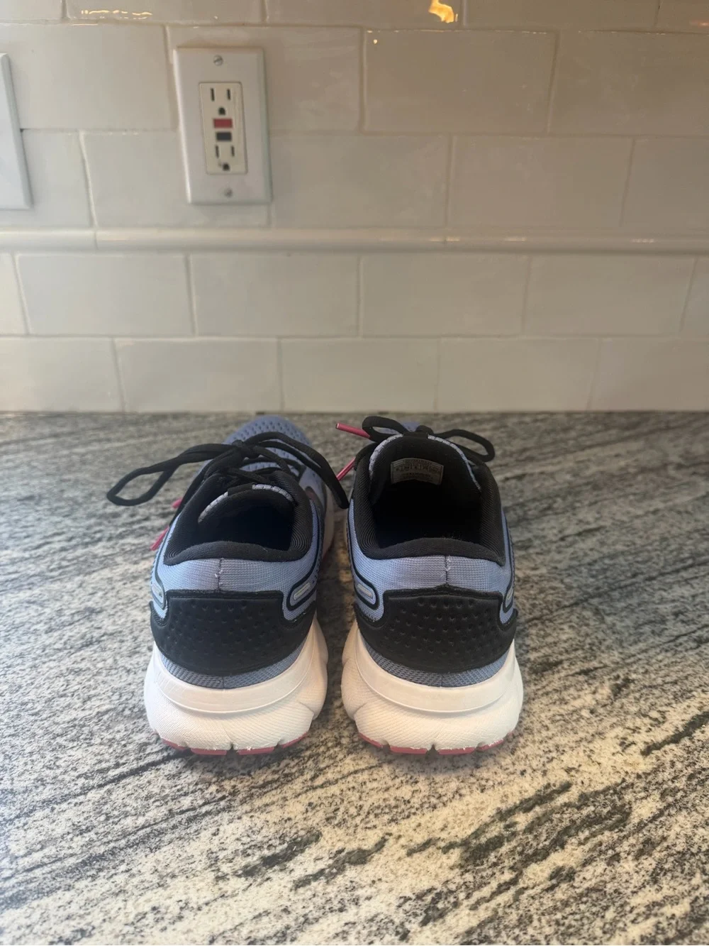 Women’s Brooks Trace 2 Size 8